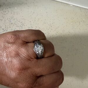 Elegant Silver Ring with Clear Gemstone